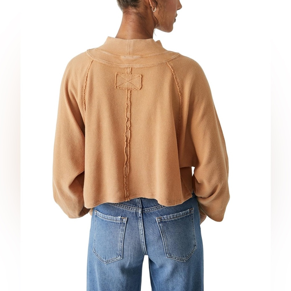 Free People Fun Times cropped pullover by We The Free size XS NEW